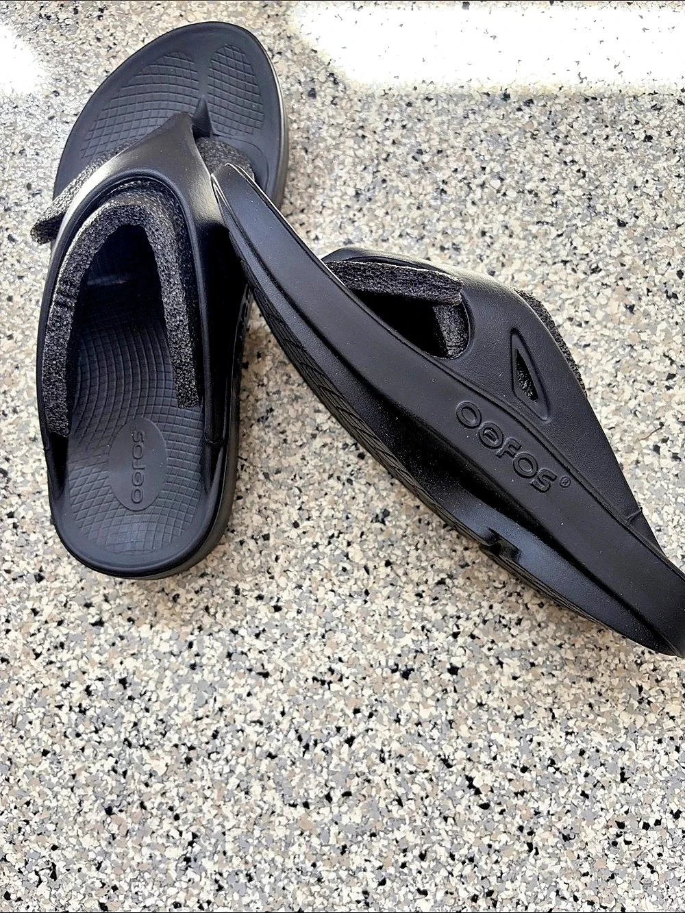 Oofos OOahh Sport Flex Black Sandals M-9 W-11